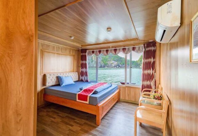 2 DAYS 1 NIGHT</br> LAN HA BAY SMALL CRUISE