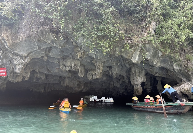 DAY TRIP </br> LAN HA BAY