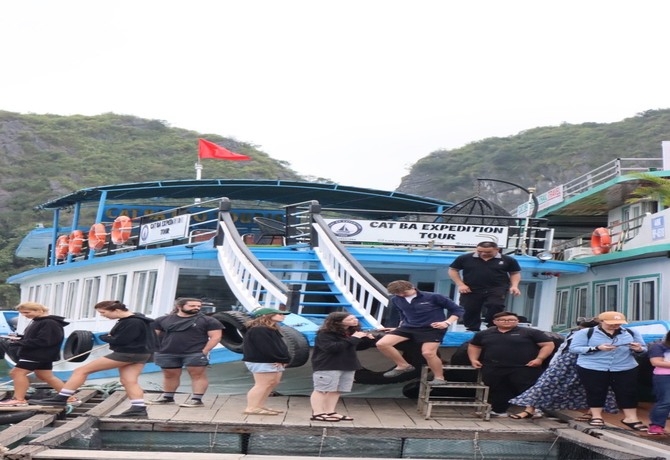 2 DAYS 1 NIGHT</br> LAN HA BAY SMALL CRUISE