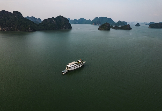 2 DAYS 1 NIGHT</br> LAN HA BAY MEDIUM CRUISE