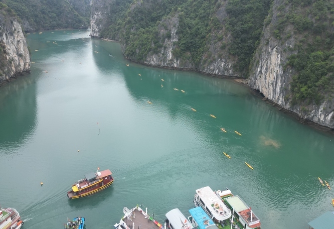 2 DAYS 1 NIGHT</br> LAN HA BAY SMALL CRUISE