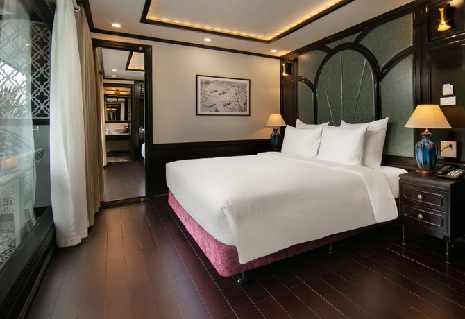 3 DAYS 2 NIGHTS</br> HA LONG BAY