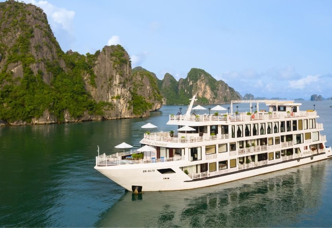 3 DAYS 2 NIGHTS</br> HA LONG BAY