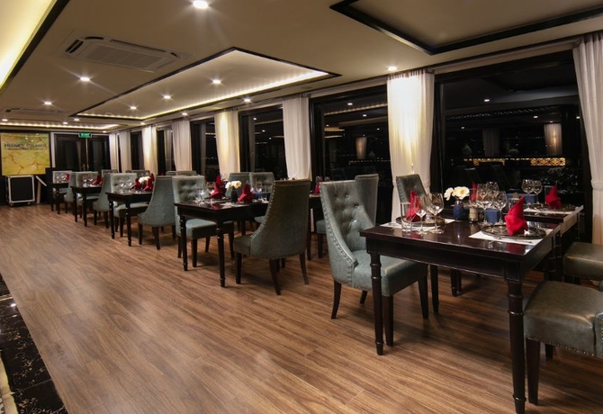 3 DAYS 2 NIGHTS</br> HA LONG BAY