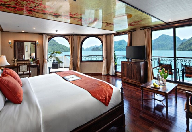 3 DAYS 2 NIGHTS</br> HA LONG BAY