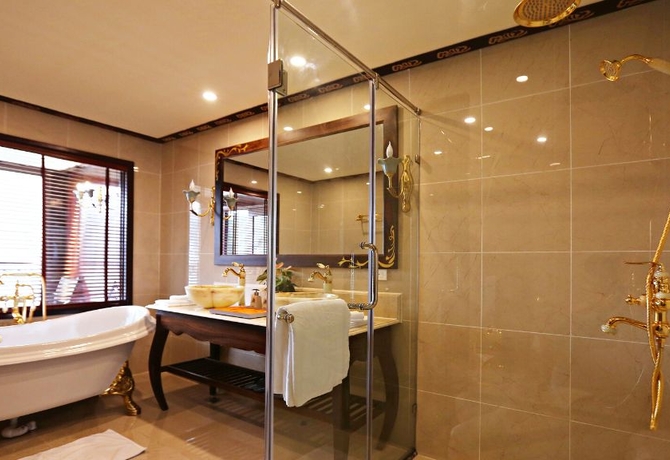 3 DAYS 2 NIGHTS</br> HA LONG BAY