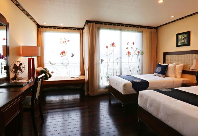 3 DAYS 2 NIGHTS</br> HA LONG BAY