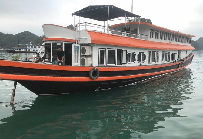 2 DAYS 1 NIGHT</br> LAN HA BAY SMALL CRUISE