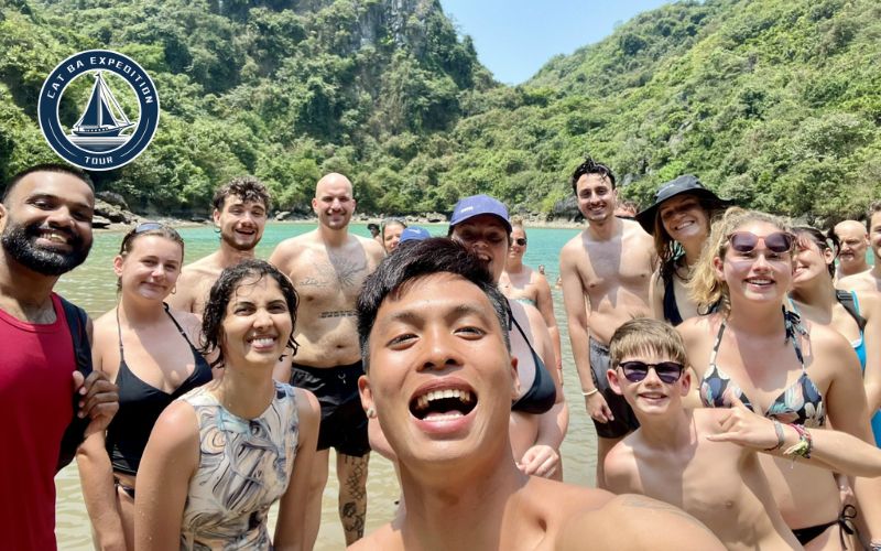 Local People in Cat Ba