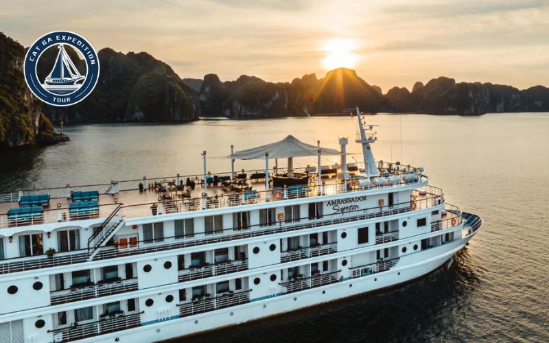 A cruise in Lan Ha Bay