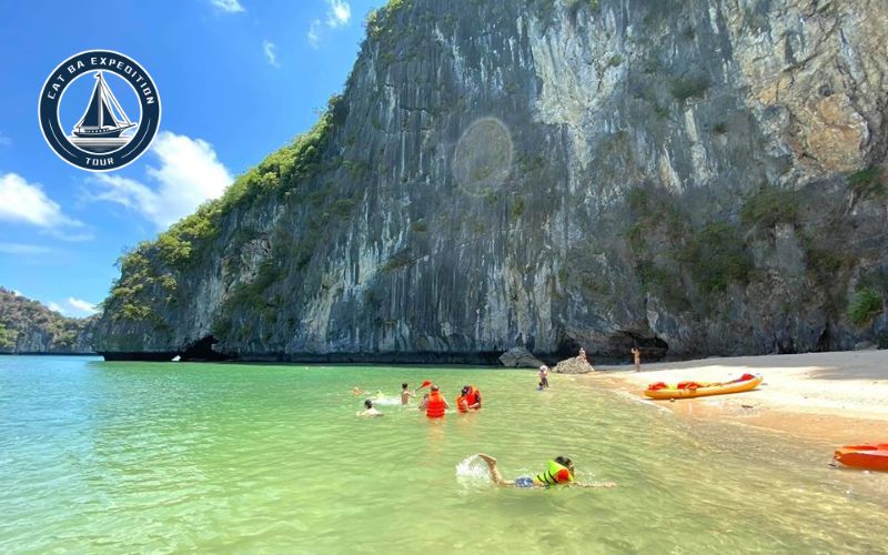 Tips for Planning Day Activities in Cat Ba Town