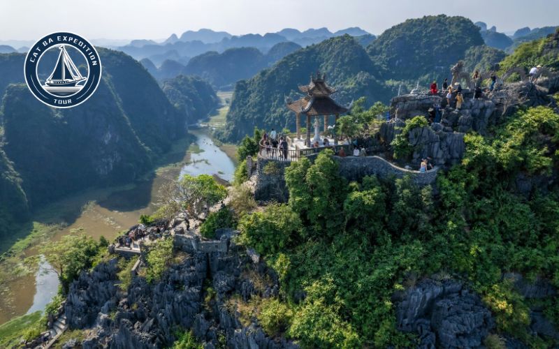 Cat Ba vs Ninh Binh