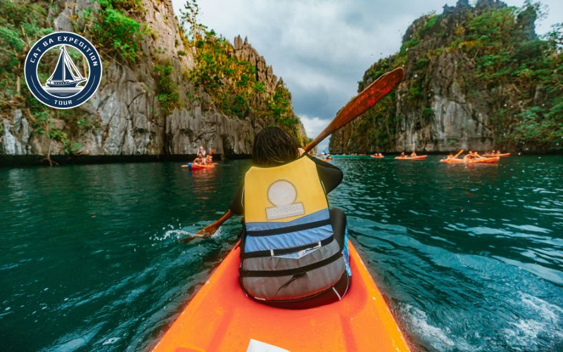 Kayaking Cat Ba Island March